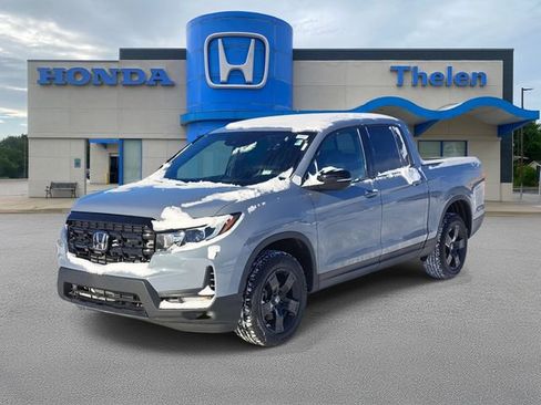 New 2026 Honda Ridgeline Black Edition image 2
