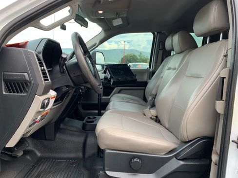 Used 2019 Ford F550 XL Reg Cab 4D image 10