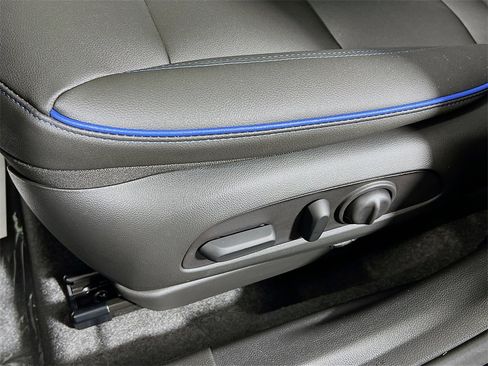 New 2026 Buick Envista Sport Touring w/ Convenience I Package image 17