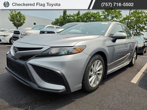 Used 2024 Toyota Camry SE FWD image 1