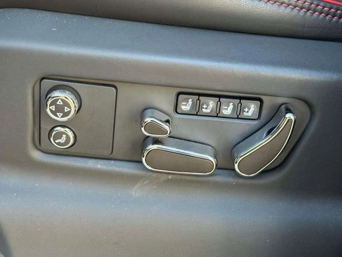 Certified 2024 Bentley Bentayga image 22