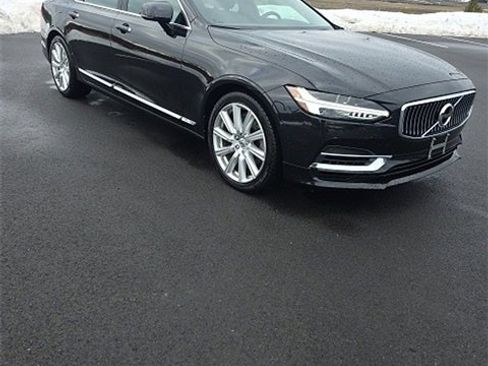 Used 2018 Volvo S90 T8 Inscription image 3