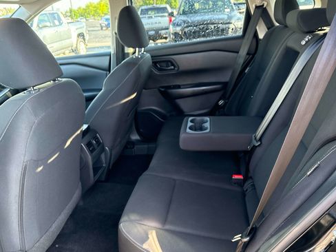 Used 2024 Nissan Rogue S AWD/4WD image 13
