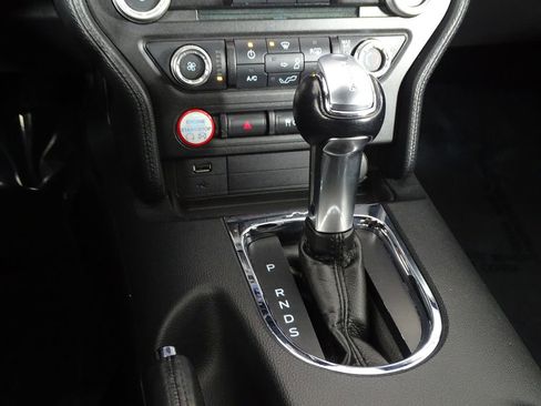 Used 2017 Ford Mustang GT image 30