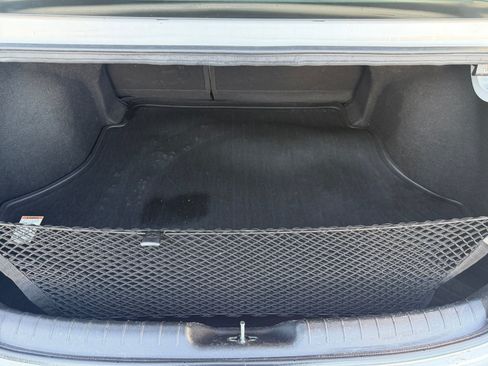 Used 2021 Hyundai Elantra Limited w/ Cargo Package FWD image 16
