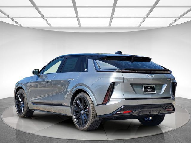 New 2026 Cadillac Lyriq V AWD/4WD image 7