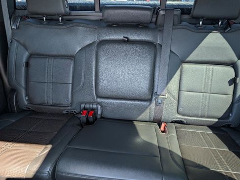 Used 2022 Chevrolet Silverado 1500 High Country w/ High Country Premium Package image 36