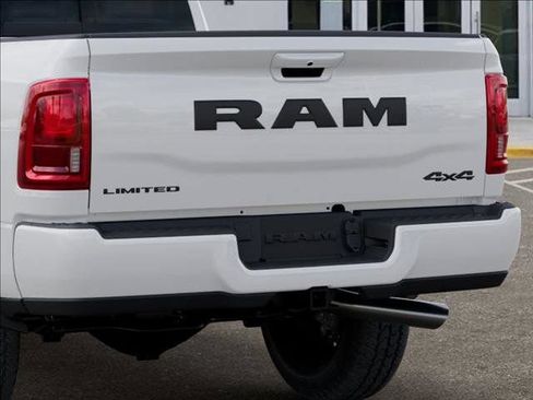 New 2026 RAM 2500 Limited AWD/4WD image 13