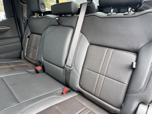 Used 2025 Chevrolet Silverado 1500 High Country image 24