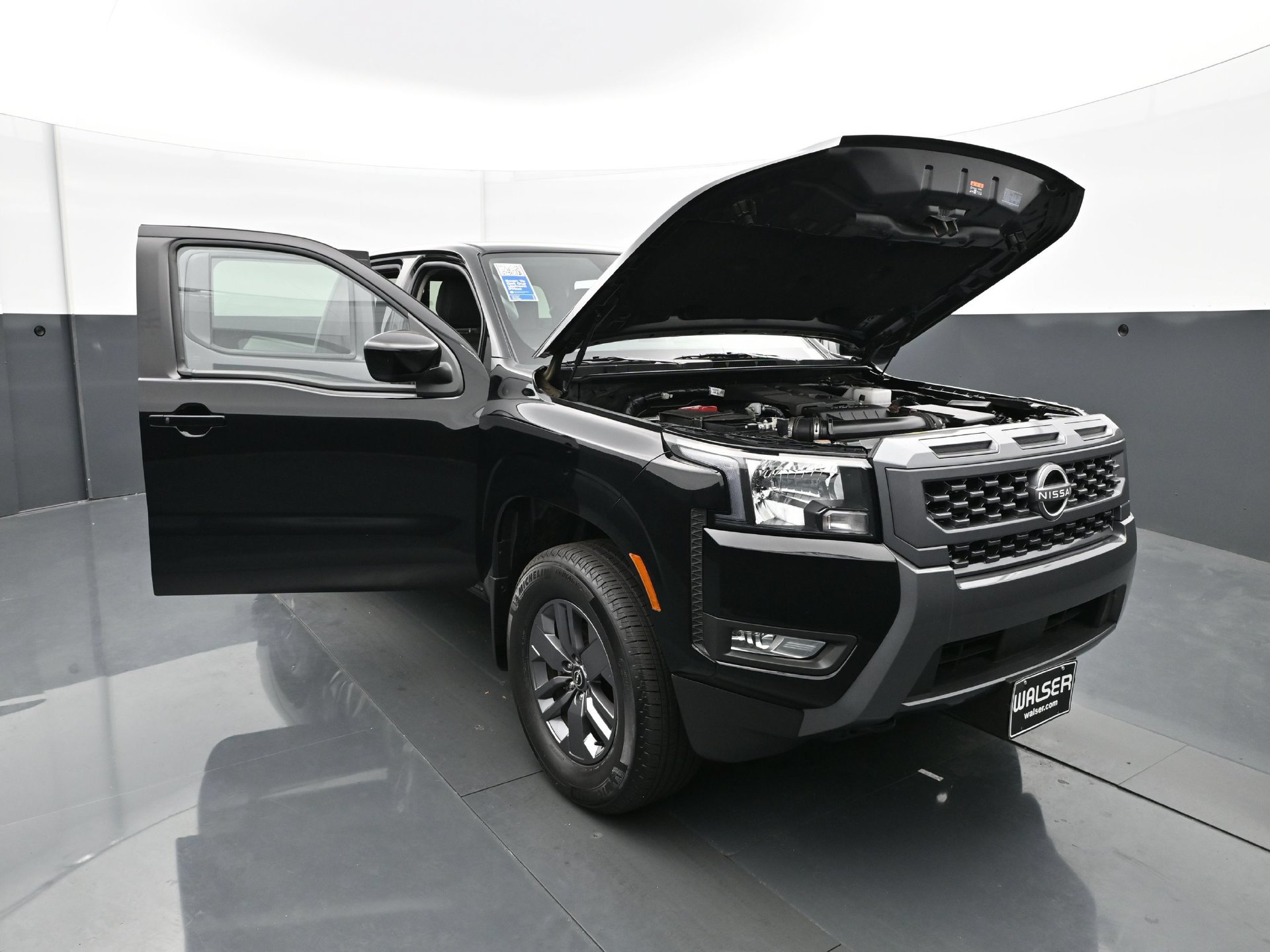 Used 2025 Nissan Frontier SV w/ SV Convenience Package AWD/4WD image 43