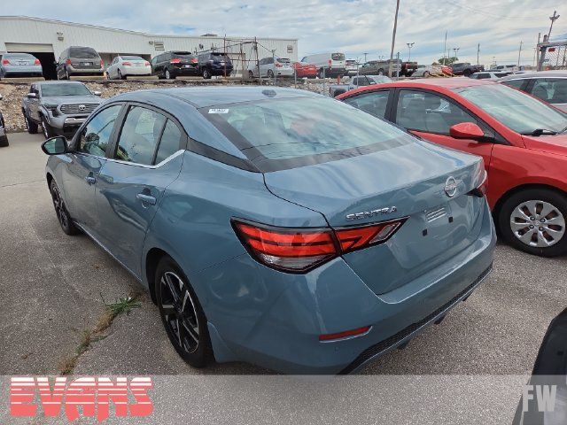 Used 2025 Nissan Sentra SV FWD image 4