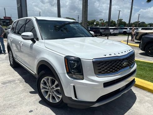 Used 2021 Kia Telluride LX FWD image 2