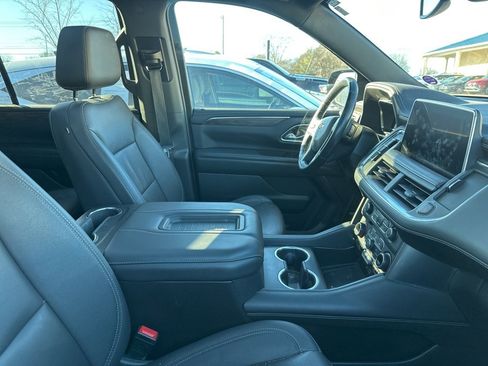 Used 2022 Chevrolet Tahoe LT w/ Luxury Package image 2