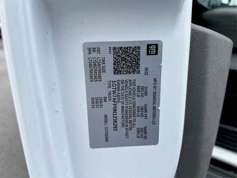 Used 2022 GMC Savana 2500 w/ Driver Convenience Package image 26