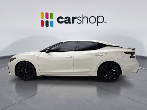 Used 2023 Nissan Maxima SR w/ Sport Mat Group FWD image 2