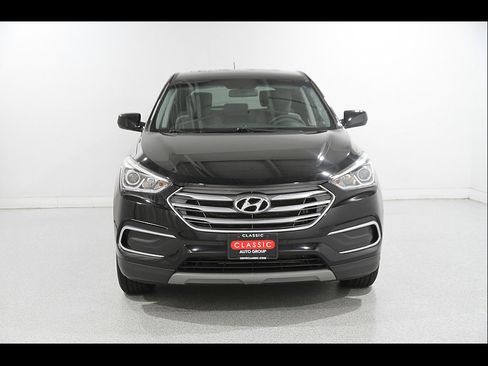 Used 2018 Hyundai Santa Fe Sport AWD/4WD image 2