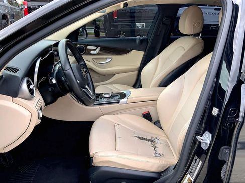 Used 2019 Mercedes-Benz C 300 Sedan image 8