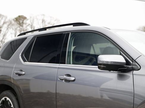 New 2026 Honda Pilot Touring image 16