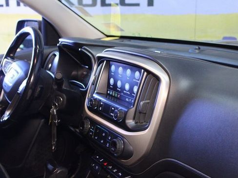 Used 2021 GMC Canyon Denali image 10