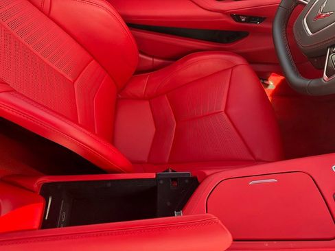 Used 2024 Chevrolet Corvette Stingray Premium Conv w/ Z51 Performance Package RWD image 41