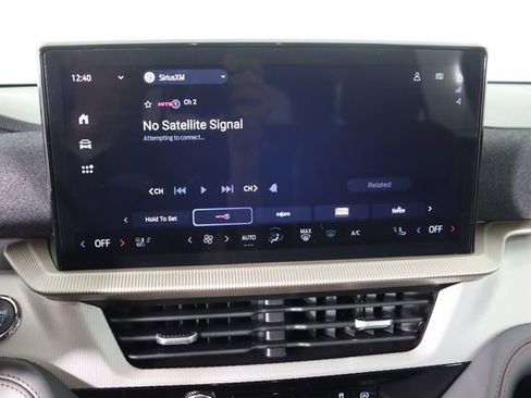 Certified 2025 Ford Explorer Active w/ Active Comfort Package image 46