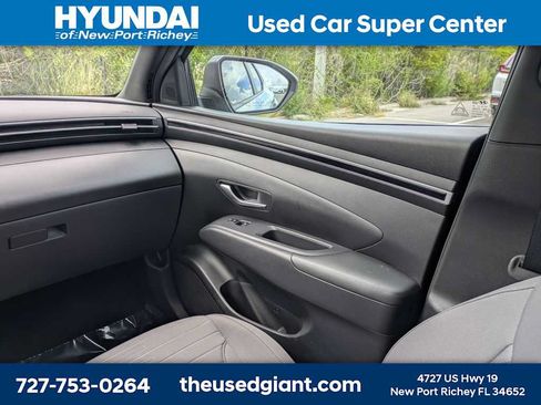 Used 2024 Hyundai Santa Cruz SEL FWD image 17