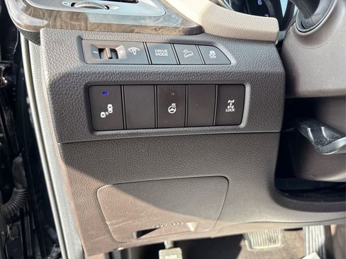 Used 2017 Hyundai Santa Fe Sport w/ 2.4L Tech Package 04 image 39