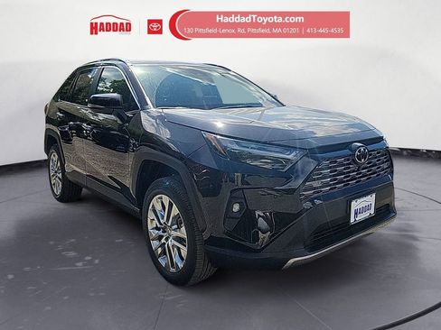 New 2025 Toyota RAV4 Limited image 7