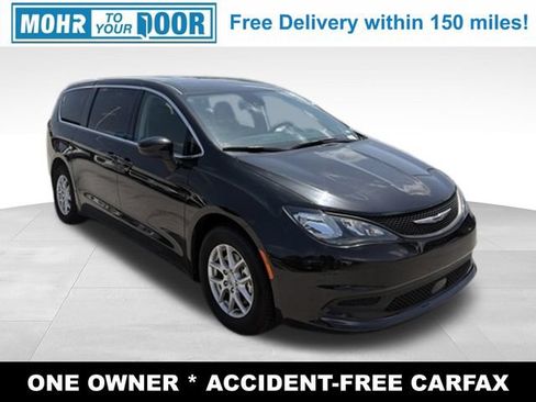Used 2023 Chrysler Voyager LX FWD image 8