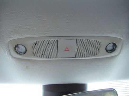 Used 2022 Tesla Model 3 Standard Range image 49