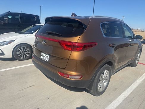 Used 2017 Kia Sportage LX w/ LX Popular Package image 3