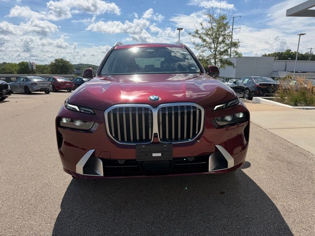 Used 2026 BMW X7 xDrive40i AWD/4WD image 8