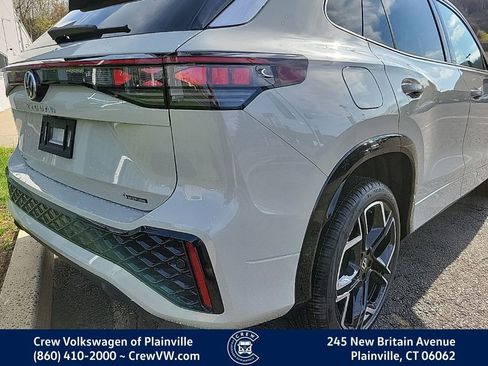 New 2026 Volkswagen Tiguan SEL R-Line AWD/4WD image 31