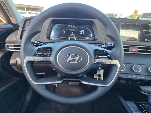 New 2026 Hyundai Elantra SE image 28