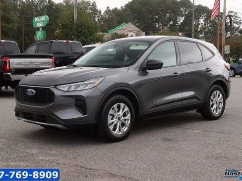 New 2026 Ford Escape Active FWD image 3