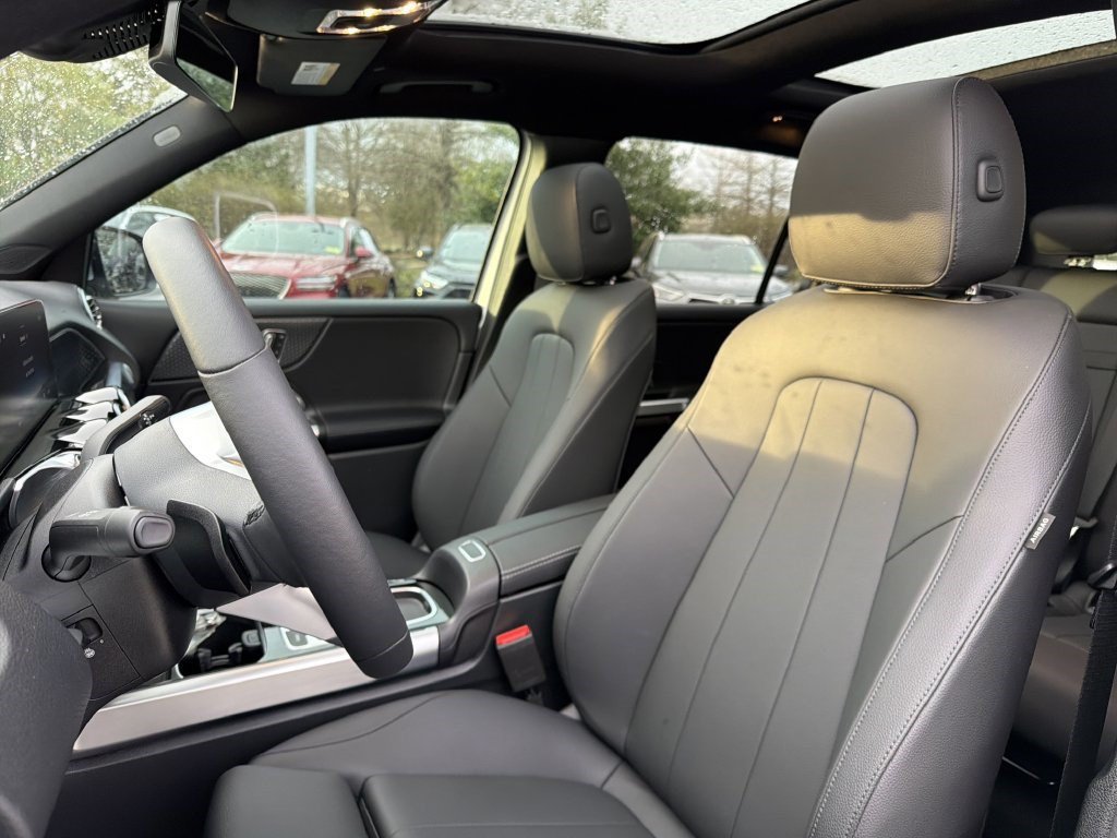 Certified 2026 Mercedes-Benz GLB 250 4MATIC image 17