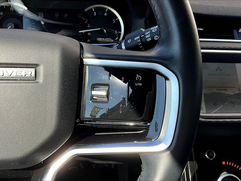 Used 2023 Land Rover Range Rover Evoque S image 19