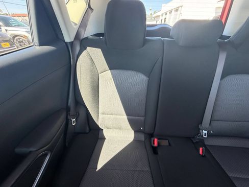 Used 2025 Kia Soul LX w/ LX Technology Package FWD image 37