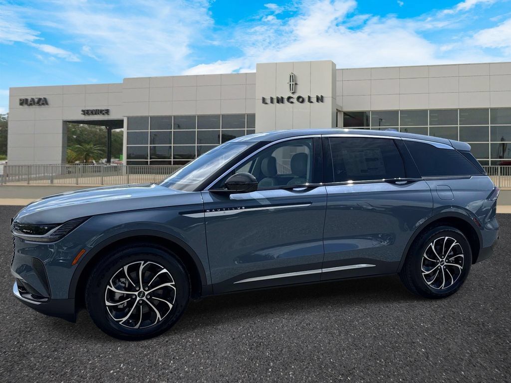 New 2026 Lincoln Nautilus Premier w/ Equipment Group 102A AWD/4WD image 7