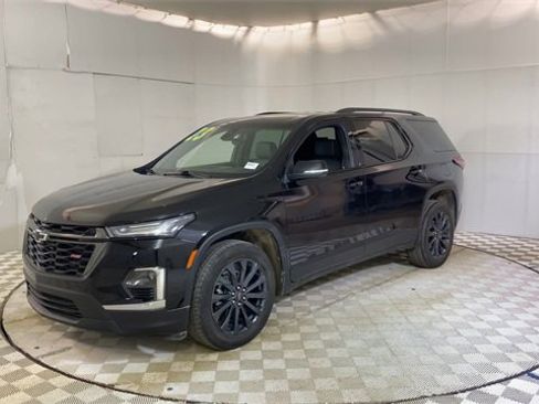 Certified 2023 Chevrolet Traverse RS image 4