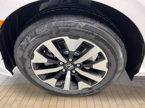 New 2026 Honda Odyssey EX-L image 10