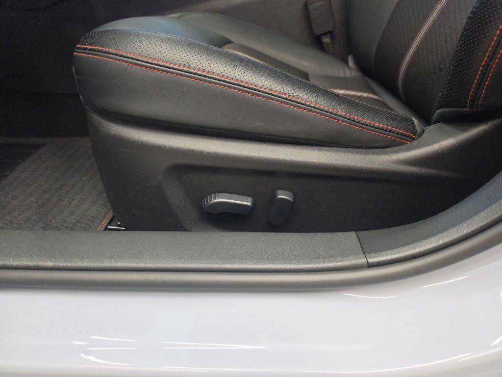 Used 2024 Nissan Altima 2.5 SR FWD image 32