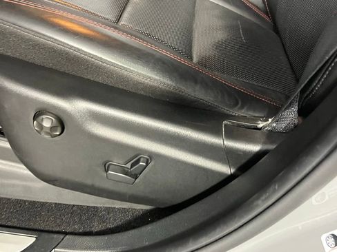 Used 2025 Dodge Durango GT image 17