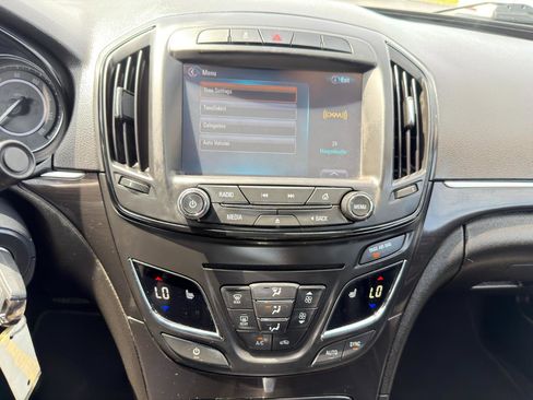 Used 2017 Buick Regal Sport Touring FWD image 46