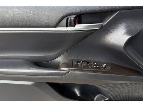 Used 2023 Toyota Camry LE FWD image 10