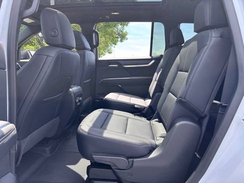 New 2026 GMC Acadia Elevation w/ Elevation Premium Package FWD image 43
