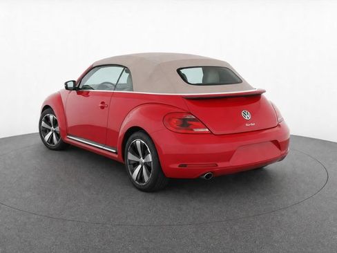 Used 2013 Volkswagen Beetle Turbo FWD image 7