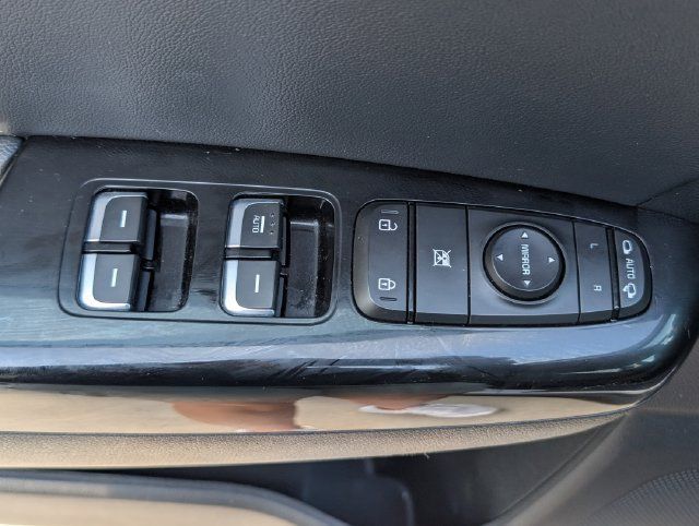 Used 2020 Kia Sportage EX w/ EX Technology Package FWD image 21