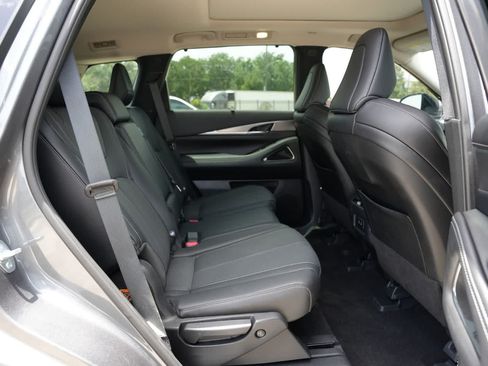 Certified 2026 INFINITI QX60 Luxe w/ Cargo Package AWD/4WD image 22