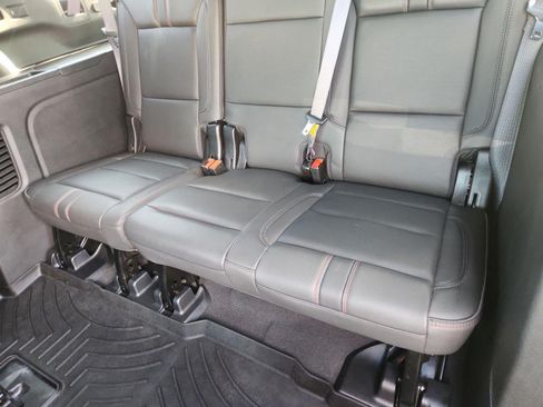 Used 2024 Chevrolet Suburban RST w/ Sport Performance Package AWD/4WD image 7